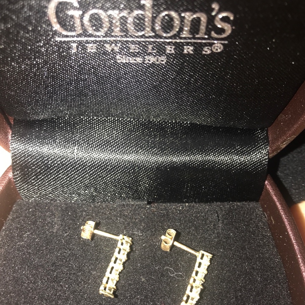 Authentic diamond studs